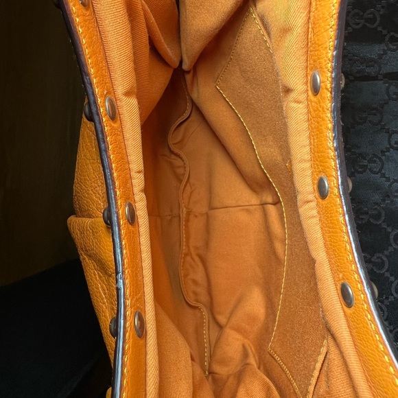 GUCCI LEATHER DIANA HOBO - Picture 5 of 9